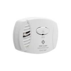 FIRST ALERT CO605B Alarma de monoxido de carbono (CO) enchufable con bateria de respaldo