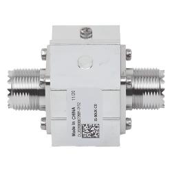 POLYPHASER IS-50UX-CO Protector RF Coaxial Contra Descargas Atmosfericas Para 1.5 a 700 MHz Con Ceja Lateral y Conectores UHF Hembra