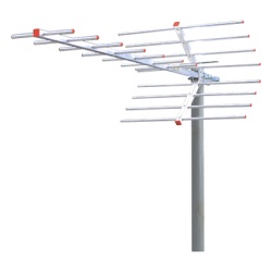 TXP0407TV Antena para TV Digital / 470-730 MHz / 13 dBi / Polarización Doble / 50 W / Exterior