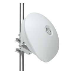 UBIQUITI AF60-XR Radio Backhaul 60 GHz / 5.4 Gbps / Radio Redundante 5 GHz / SFP+ 10G / GPS / Bluetooth / Alcance 15 km (49.2 ft) / IP66 - Img 4