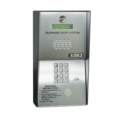 DKS DOORKING 1802-082 Audioportero Telefonico DKS Para 600 numeros Telefonicos / Control Para 2 Puertas / Gabinete Para Sobreponer/ Marcacion a 16 Digitos / Linea Analoga o Digital