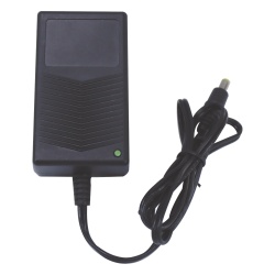 EPCOM POWERLINE P15DC3A Fuente de Poder Regulada / 15 VCC / 3 A / Entrada 100-240 VCA / 36 W / 88x50x35 mm (3.46x1.97x1.38 in)