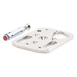 HONEYWELL HOME RESIDEO SC-110 Accesorio de montaje / Placa metálica con taquete de expansión / Fijación en concreto o soldadura en acero / Para sensores sísmicos serie SC100 - Img 2