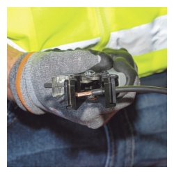 KLEIN TOOLS 92919S Juego de Herramientas de Conexion Fotovoltaica (Solar) 6 Piezas: Estuche 2 Llaves Aisladas MC4 Cortador 1/0 AWG Al Pelacables 6-12 AWG Solido y 8-14 AWG Trenzado Ponchadora MC4T 10- - Img 4