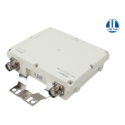 MICROLAB BK-741E Filtro Diplexer AWS/PCS / Bandas AWS-1 1695-1780 MHz y AWS-3 2110-2180 MHz / Banda PCS 1850-2000 MHz / 250W CW por Entrada / Baja Perdida <0.3 dB / Aislamiento >50 dB / IP67 / Low PIM