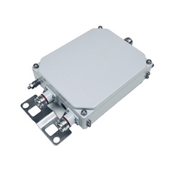 MICROLAB BK693E DIPLEXOR 617-220 MHz/ 2300-2700 MHz 200 W -161dBc Conector 4.3-10 IP67