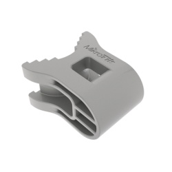 MIKROTIK QM-X (QM-X) Adaptador basico de montaje para poste