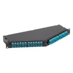 PANDUIT F1ASZO-9612-10S Panel de Fibra Optica de Alta Densidad Para Fibra Multimodo OM4 Con 8 Cassettes de 12 Conectores LC a 1 MPO Angulados (96 Fibras) de 19 in