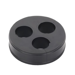 SYSCOM TOWERS CI-3-78 Inserto de Caucho de 4" Con Tres Orificios para Cable de 7/8 in