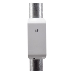 UBIQUITI LOCOM2 CPE inalámbrico / 2.4 GHz / 150 Mbps / Antena 8 dBi / 1 puerto 10/100 Mbps / PoE 24V / 161x31x80 mm
