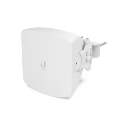 UBIQUITI WAVE-AP UISP Access Point Multipunto Tecnologia Wave en 60 Ghz hasta 15 estaciones hasta 5.4 Gbps respaldo en 5 Ghz. 1 puerto SFP+ 10G 1 puerto 2.5g Gbps con GPS