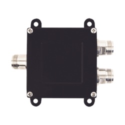 WilsonPRO / weBoost 859-114 Separador TAP -7 dB con rango de frecuencia de 700 a 2500 MHz. Ideal para separar las antenas a diferentes longitudes de cable coaxial. 50 Ohm. Conectores N Hembra.