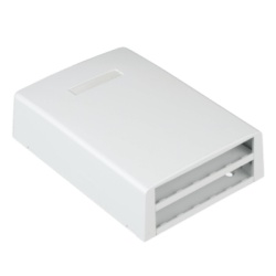 PANDUIT CBXF12WH-AY Caja de Montaje en Superficie con Accesorio para Resguardo de Fibra Optica para 12 Modulos Mini-Com Color Blanco