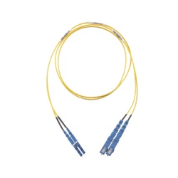 PANDUIT F92ERLNSNSNM005 Jumper de Fibra Optica Monomodo 9/125 OS2 LC-SC Duplex OFNR (Riser) Color Amarillo 5 Metros (16.40 Pies)
