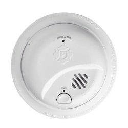 FIRST ALERT 1046832 Detector de Humo Autonomo No Requiere Panel Con Boton para Silenciar Sensor por Ionizacion