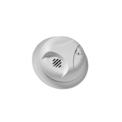 FIRST ALERT SA303CN Detector de Humo Autonomo No Requiere Panel Con Boton para Silenciar Sensor por Ionizacion