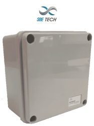 SBE TECH SBT1630011 SBE TECH OP10010050 - Caja plastica con tapa opaca de 10x10x5 cm multiusos con grado de proteccion IP66 fabricada en material autoextinguible y resistente a la abrasion