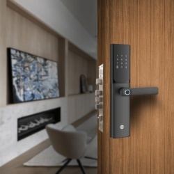 YALE-ASSA ABLOY MX83425 Cerradura Digital JULIUS / Sensor de Huella con Inteligencia Artificial / Registro de 100 Huellas y 100 Codigos / Bloqueo Automatico / Modo Ninos / IP54 / Incluye 2 Llaves de A