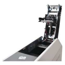 IDP SMART51SK Kit de Impresora tarjetas de PVC / Puede Crecer a Laminador/ Una Cara / Incluye: 2 x Ribbon a Color 100 Tarjetas PVC Kit de Limpieza Software - Img 5