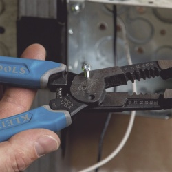 KLEIN TOOLS K120-35 Pelacables con Corte por Cizalla para Cable Solido 8-18 y Cable Trenzado 10-20 AWG. - Img 9