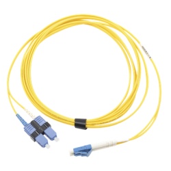 SIEMON FJ2-LCUSCUL-10 Jumper de Fibra Optica Monomodo (OS2) XGLO LC/UPC-SC/UPC Duplex OFNR Color Amarillo 10 Metros (32.81 Pies)