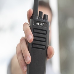 TX PRO TX600 Radio Portátil Analógico / UHF 400-470 MHz / 5W / 16 Canales / Scrambler / Batería 2500 mAh / VOX - Img 8