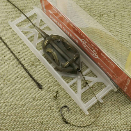 MONTURA FEEDER ORANGE NR.4 40GR METHOD ROOMY FLAT