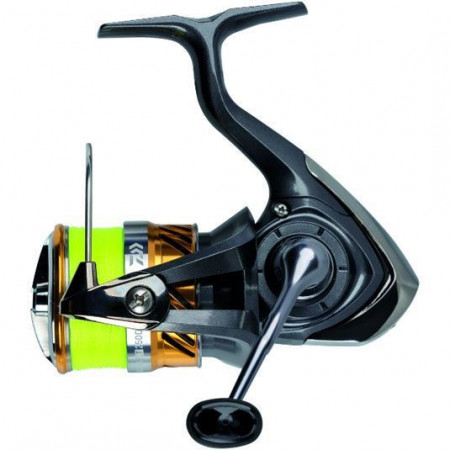 MULINETA DAIWA LAGUNA LT 2500 + FIR TEXTIL DAIWA J-BRAID 4X