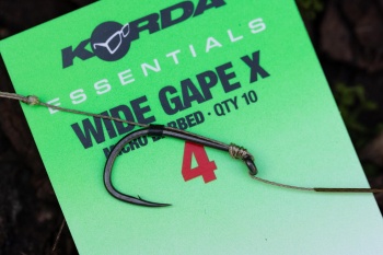 CARLIG KORDA ESSENTIALS WIDE GAPE X BARBED NR.4 10BUC/PL - Img 3
