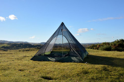 CORT 1 PERSOANA DD SUPERLIGHT PYRAMID-PANZA ANTI INSECTE