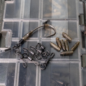KIT MONTURI AVID CARP OUTLINE FLECKTONE RONNIE SLEEVE KIT 10BUC - Img 7