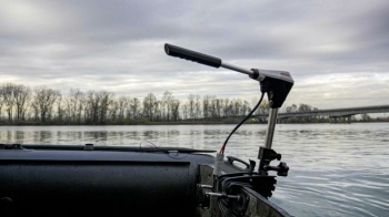 MOTOR ELECTRIC RHINO BLX 70 OUTBOARD 70Lbs