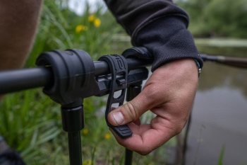 SUPORT MINCIOG AVID CARP LOK DOWN LANDING NET HOLDER - Img 8