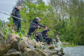 LANSETA GURU METHOD FEEDER 3.30M / 1-50G / 2+2BUC - Img 5