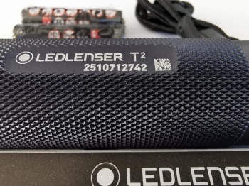 LANTERNA LEDLENSER T2 EDITIE 25 ANI SMOKEY BLUE - Img 4