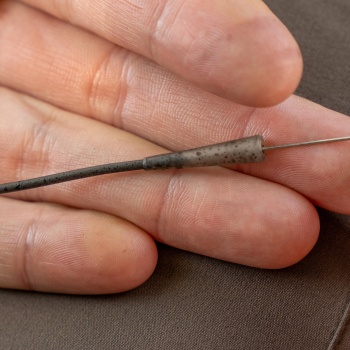 TUB AVID CARP OUTLINE FLECKTONE TUNGSTEN RIG TUBE 2.00M - Img 6