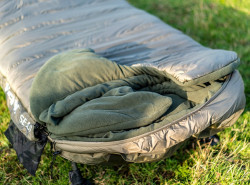 SAC DE DORMIT CARP SPIRIT MAGNUM STANDARD SLEEPING BAG 4 SEZOANE 220X95CM