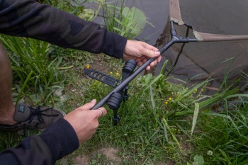 SUPORT MINCIOG AVID CARP LOK DOWN LANDING NET HOLDER - Img 12
