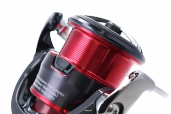 MULINETA DAIWA FUEGO LT 2000 - Img 3