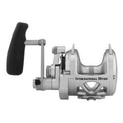 MULTIPLICATOR PENN INTERNATIONAL VISX 30 LEVER DRAG SILVER 4.1:1 / 1.4:1 RIGHT