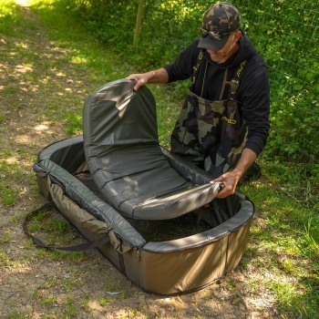 SALTEA DE PRIMIRE AVID CARP PRO-TECT DELUXE 126X72X26CM - Img 13