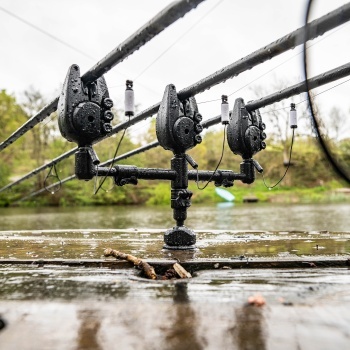 SUPORT ADAPTOR DE PONTON AVID CARP LOK DOWN ADJUSTABLE STAGE STAND - Img 4