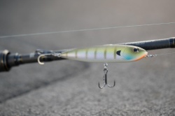 VOBLER BERKLEY J-WALKER 100 10CM / 14G BONE