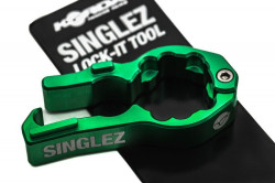 CLESTE KORDA SINGLEZ LOCK