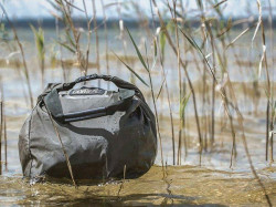 GEANTA PENTRU MOMEALA KORDA COMPAC COOL BAG SMALL 27X25X12CM