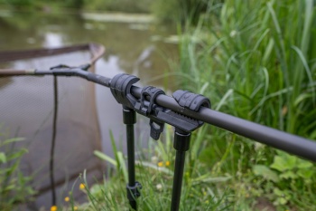 SUPORT MINCIOG AVID CARP LOK DOWN LANDING NET HOLDER - Img 6