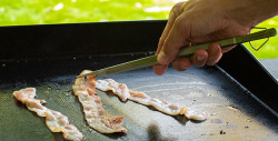 CLESTE PENTRU GRATAR SI FRUCTE DE MARE CAMPINGAZ