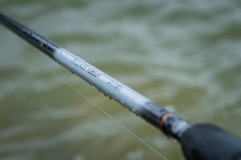 LANSETA GURU METHOD FEEDER 3.30M / 1-50G / 2+2BUC - Img 3