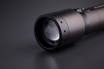 LANTERNA LEDLENSER P7R 2000 LUMENI - Img 6