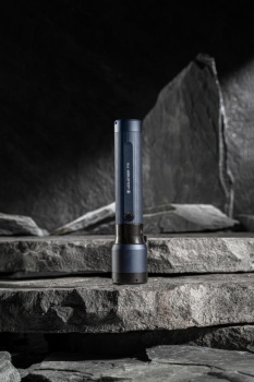 LANTERNA LEDLENSER P7R EDITIE 25 ANI SMOKEY BLUE - Img 7